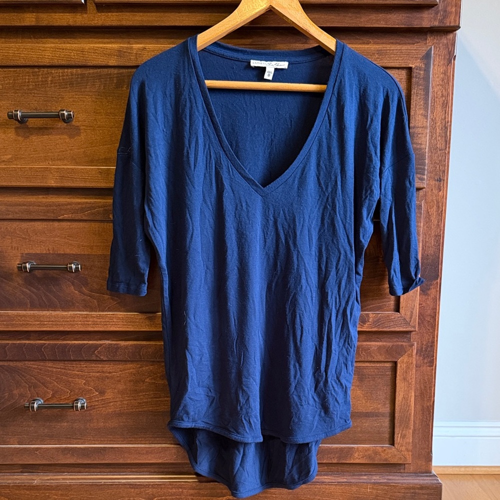 Express “one eleven” oversized V neck tunic top